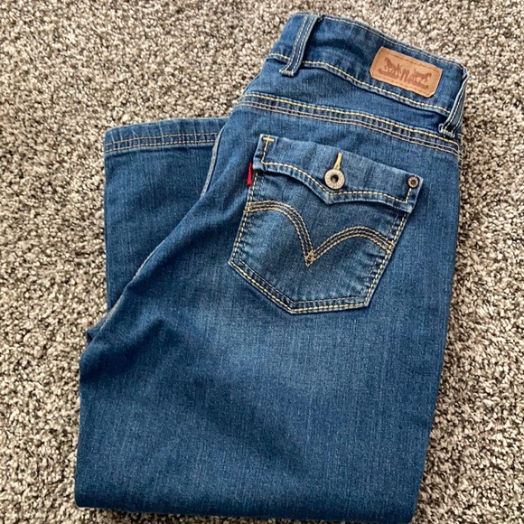 Levi’s Crop Jeans Size 8 - Picture 1 of 8